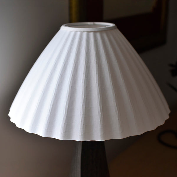 Lámpara de mesa decorativa Swing Alamo