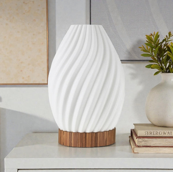 Lámpara de madera con Pantalla 3D Amara